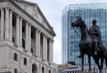 Rata dobanzii creste la 3%, deoarece Banca Angliei impune cea mai mare crestere din trei decenii