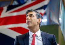 Rishi Sunak a afirmat ca va elimina combustibilii fosili poluanti din Marea Britanie si o va transforma intr-o „superputere a energiei curate”