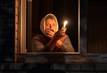 Ucraina sufera pene de curent pe fondul atacurilor intense din partea Rusiei