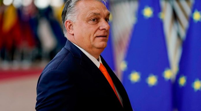 Ungaria promite sa-si revizuiasca sistemul judiciar, sperand sa deblocheze fonduri UE