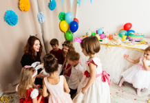 Organizezi o petrecere pentru copii? Nu trebuie să lipsească animatorii!