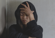 Principalele motive în consumul de droguri și cum poți depista dacă adolescentul tău se droghează