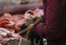 Cat de afectat este costul vietii de inflatia scazuta?