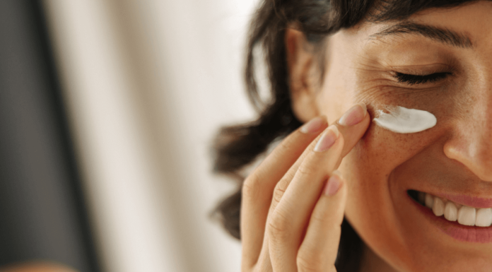 De ce si ce creme sa folosesti pentru a reduce ridurile din zona ochilor?