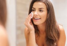Ce sunt demachiantele faciale si cum ar trebui folosite in rutina de frumusete?