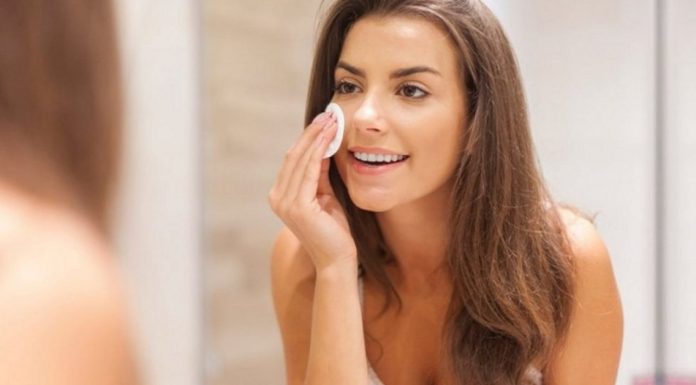 Ce sunt demachiantele faciale si cum ar trebui folosite in rutina de frumusete?