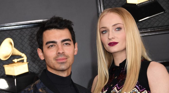 Motivul pentru care Joe Jonas si Sophie Turner au divortat