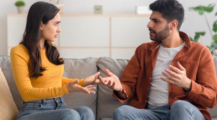 Manipularea in relatii: 5 semne ca esti controlat