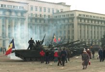 In Romania, traumele revolutiei sangeroase au blocat orice socoteala cu trecutul