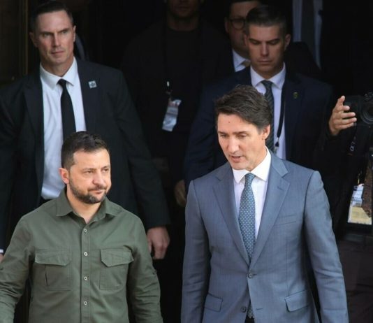 Cum face fata Zelensky situatiei actuale in care se afla Ucraina?