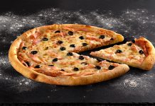 Savoarea la Domiciliu: Avantajele Comenzii de Pizza pentru Petreceri si Onomastici