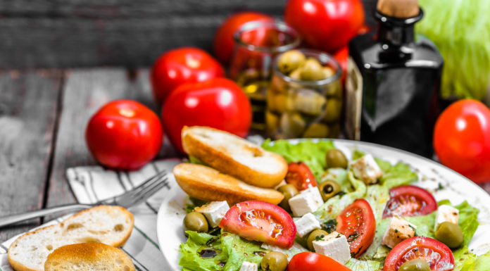 Dieta mediteraneana hipocalorica: ce alimente sa consumi si ce sa eviti?