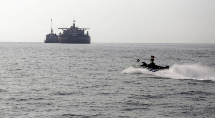 Rusia si China se ciocnesc cu SUA si Marea Britanie din cauza atacurilor asupra navelor din Marea Rosie