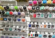 Maximizați Vizibilitatea Produselor GSM cu Panourile Slatwall