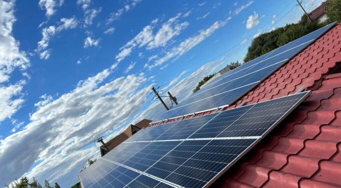 Merită să investești în panouri fotovoltaice?
